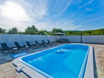 Ferienhaus für 7 Personen (180 m²) in Bogomolje 8/10