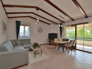 23947099-Ferienhaus-6--300x225-1