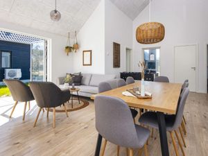 24014187-Ferienhaus-8--300x225-5