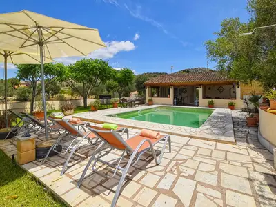 PoolOfHouse