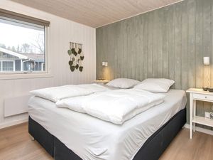 23878753-Ferienhaus-6--300x225-4