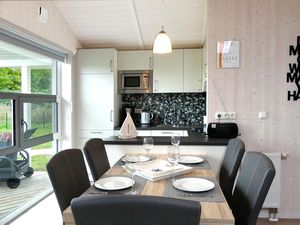 24044847-Ferienhaus-4--300x225-5