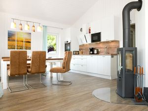 24044851-Ferienhaus-7--300x225-4