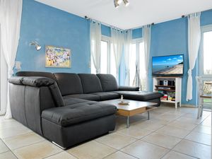 24044984-Ferienhaus-8--300x225-1