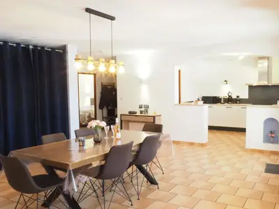 DiningRoom
