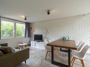 24045815-Ferienhaus-5--300x225-1