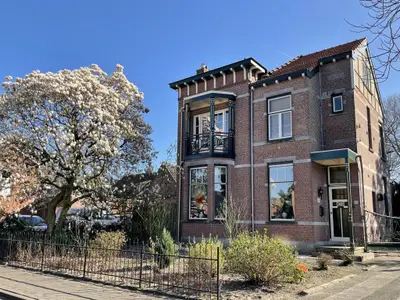 Außenseite Ferienhaus [Sommer]