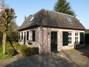 23896877-Ferienhaus-7--300x225-1