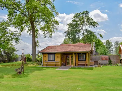 Außenseite Ferienhaus [Sommer]