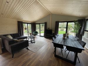 23987987-Ferienhaus-6--300x225-4