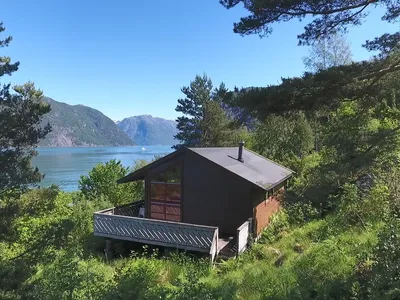 Außenansicht mit Fjordpanorama