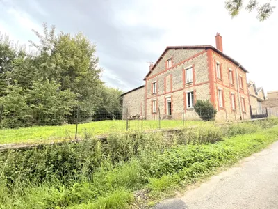 Außenseite Ferienhaus [Sommer]