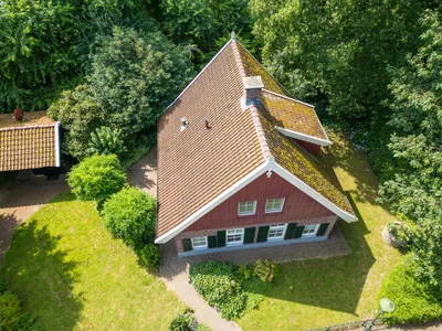 Außenseite Ferienhaus [Sommer]