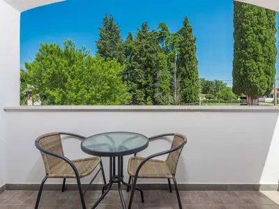 Ferienhaus für 10 Personen (300 m²) in Kloštar 4/10