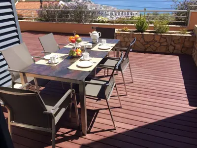 Terrasse. Die Terrasse vom Wohn-/Essbereich