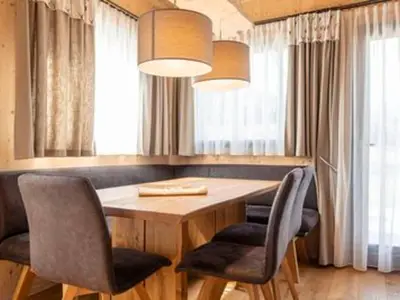 DiningRoom