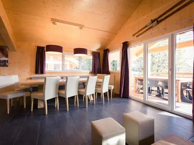DiningRoom