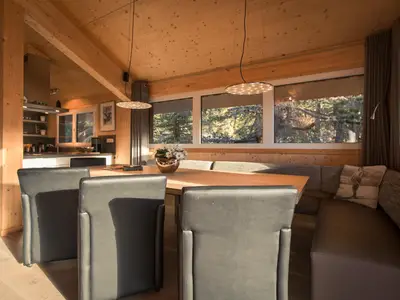 DiningRoom