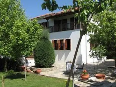 Villa II / Pool