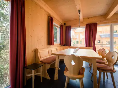 DiningRoom