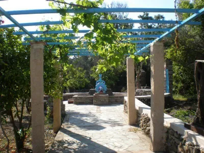 Weg zum Brunnen