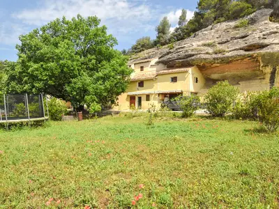 house house