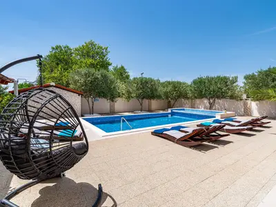 pool