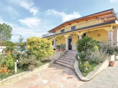 house house