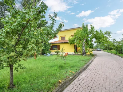 house house