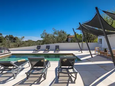 pool