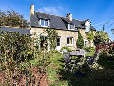 Ferienhaus für 8 Personen (110 m²) in Port-Blanc 1/10