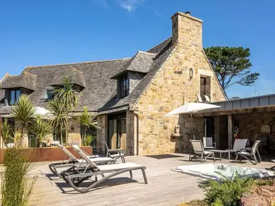 Ferienhaus für 11 Personen (200 m²) in Ploumanach 1/10