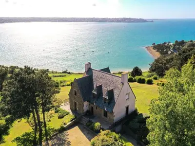 Ferienhaus für 9 Personen (160 m²) in Kermarquer 1/10