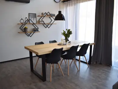 DiningRoom