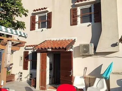 Ferienhaus für 5 Personen in Ustrine 2/10