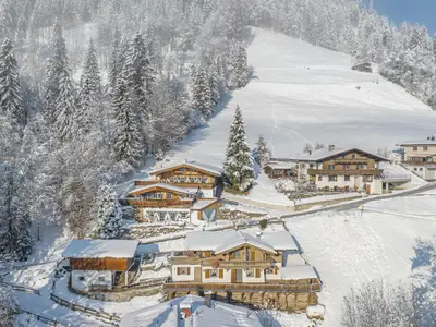 Außenseite Ferienhaus [Winter]