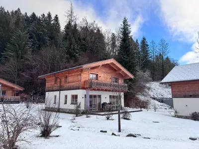 Außenseite Ferienhaus [Winter]