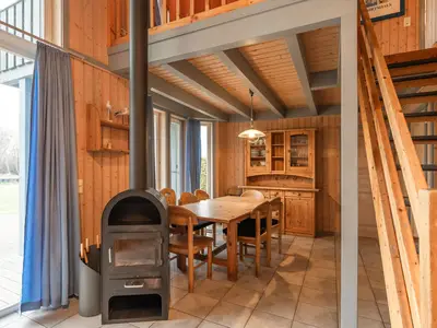 Kamin-/Ofen