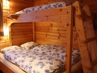 Schlafbereich. Schlafzimmer Nr. 2 mit Stockbett (3 Plätze)