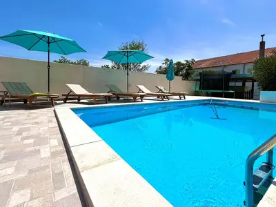 pool