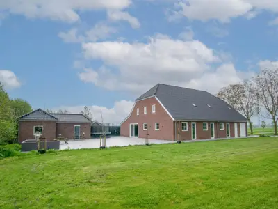 Außenseite Ferienhaus [Sommer]