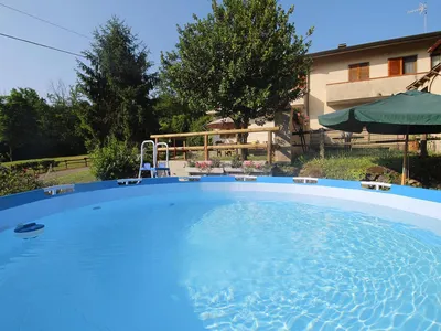 PoolOfHouse
