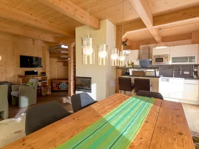 DiningRoom