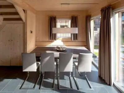 DiningRoom