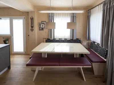DiningRoom