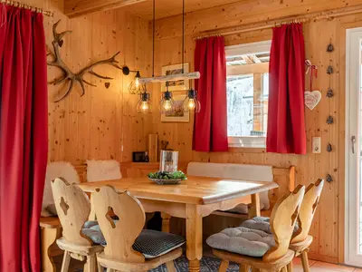 DiningRoom