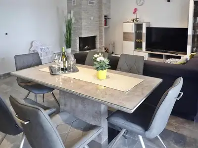 DiningRoom