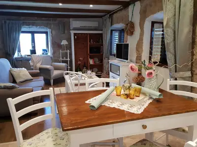 DiningRoom