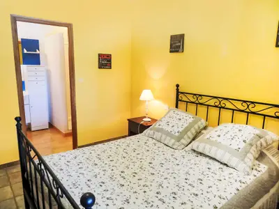 bedroom bedroom