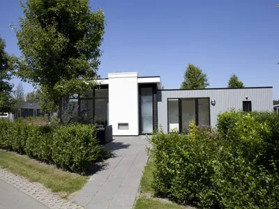 exterior exterior